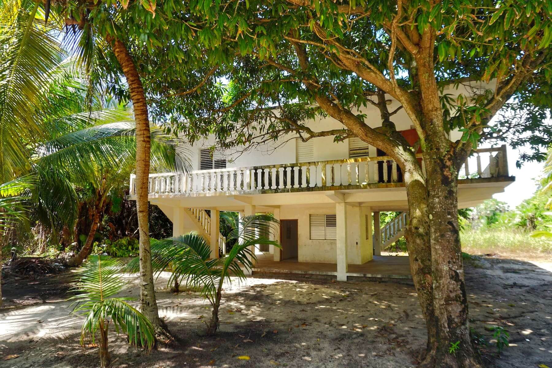 REDUCED! Off-Grid Beach Paradise:Your Private Retreat, Fishing Lodge ...